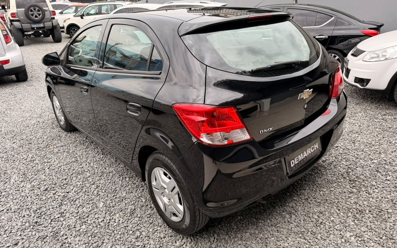 imagem-https://www.socarrao.com.br/sc-vehicle-images-prod/4227914/1790800265588-V2hhdHNBcHAgSW1hZ2UgMjAyNi0wOS0zMCBhdCAxNS4yNS4yMy5qcGVn.jpeg