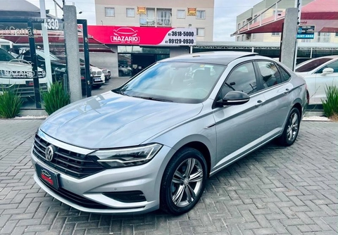 Volkswagen Jetta 2019 Prata — foto 1 de 3