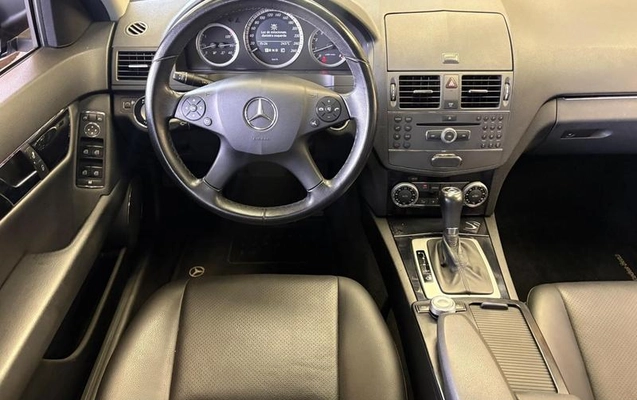 imagem-https://www.socarrao.com.br/sc-vehicle-images-prod/4227948/1790800463331-8529864_18_B_a56777e75f.jpeg