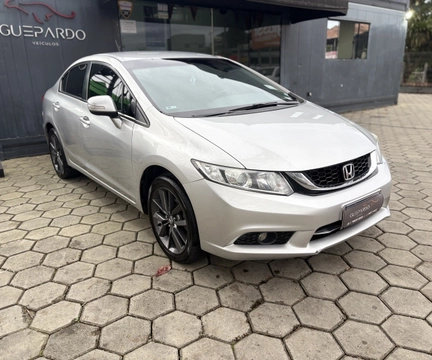 Honda Civic 2015 Prata — foto 1 de 3