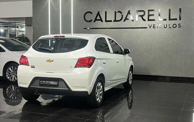 imagem-https://www.socarrao.com.br/sc-vehicle-images-prod/4228092/1791219788093-8530595_5_B_bef4448f24.jpeg