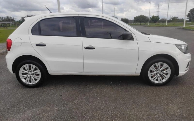 imagem-https://www.socarrao.com.br/sc-vehicle-images-prod/4228138/1790800804359-8478956_10_B_9df790463b.jpeg