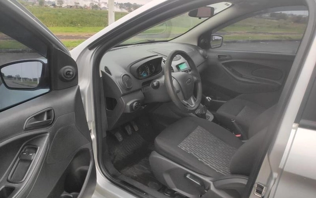 imagem-https://www.socarrao.com.br/sc-vehicle-images-prod/4228169/1790801051470-8365359_3_B_3f0a8b1d9a.jpeg
