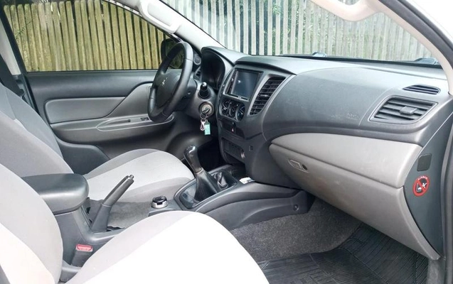 imagem-https://www.socarrao.com.br/sc-vehicle-images-prod/4228239/1790802441307-6869085_19_B_0f30b6eac2.jpeg