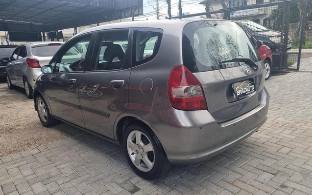 imagem-https://www.socarrao.com.br/sc-vehicle-images-prod/4228249/1790801278169-8512383_1_B_6bf7291096.jpeg