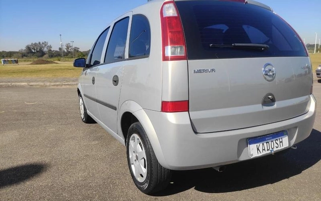 imagem-https://www.socarrao.com.br/sc-vehicle-images-prod/4228250/1790801299419-8283650_10_B_2152b4465c.jpeg