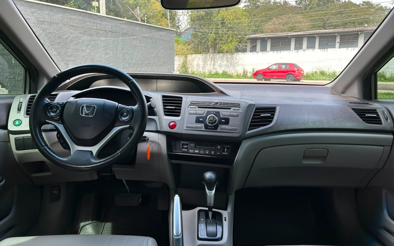 imagem-https://www.socarrao.com.br/sc-vehicle-images-prod/4228267/1790801478650-V2hhdHNBcHAgSW1hZ2UgMjAyNi0wOS0zMCBhdCAxNy4zOS4yNiAoMikuanBlZw.jpeg