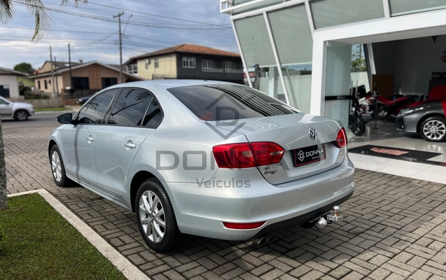 imagem-https://www.socarrao.com.br/sc-vehicle-images-prod/4228378/1790801638695-6bc47d4fe947493585c15521e242e5f5_1790797310583.jpg