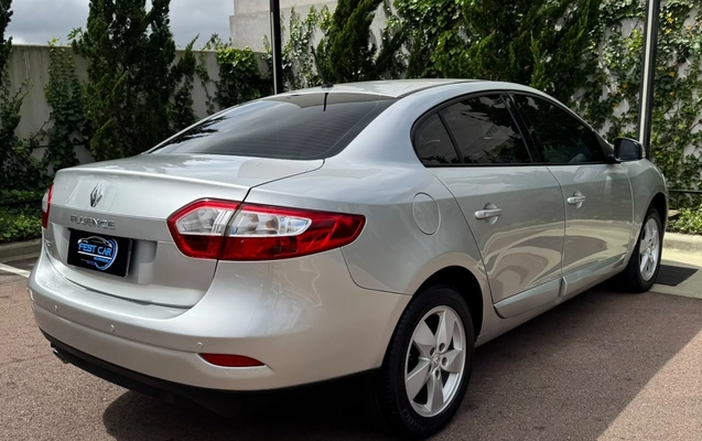 imagem-https://www.socarrao.com.br/sc-vehicle-images-prod/4228430/1790802019778-d89439ab-a5a4-4e52-a4e8-76e23ec26189.jpg
