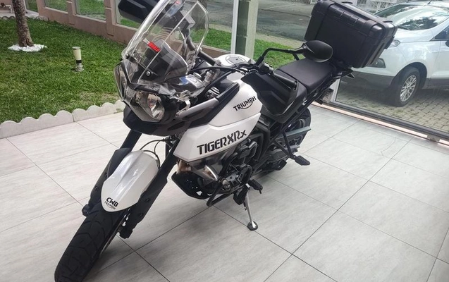 imagem-https://www.socarrao.com.br/sc-vehicle-images-prod/4228510/1790802447196-5647533_10_B_4746e5112b.jpeg