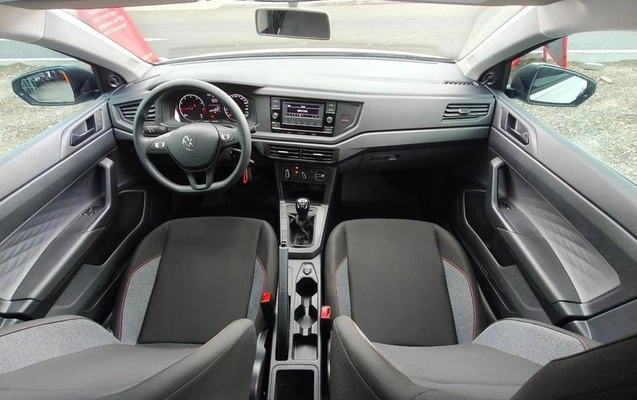 imagem-https://www.socarrao.com.br/sc-vehicle-images-prod/4228512/1791211645066-8524284_13_B_a6bb975487.jpeg