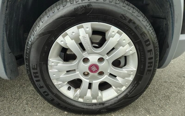 imagem-https://www.socarrao.com.br/sc-vehicle-images-prod/4228581/1790802249713-7842040_14_B_b40b1d67b7.jpeg