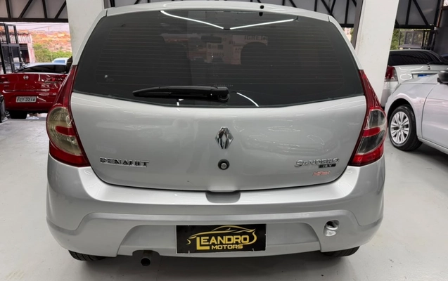 imagem-https://www.socarrao.com.br/sc-vehicle-images-prod/4228777/1790802707803-1_061105.jpg