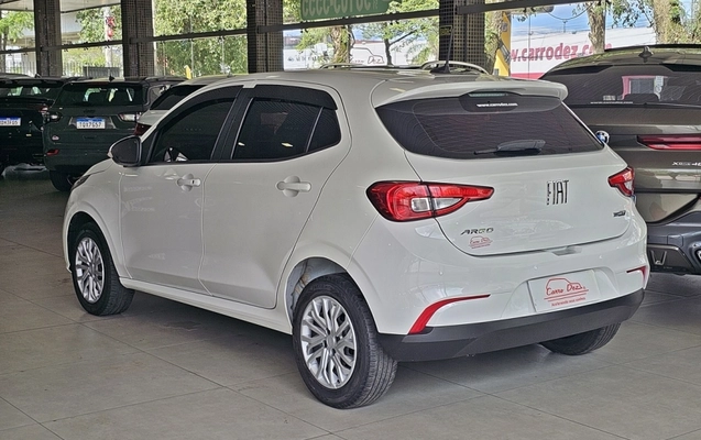 imagem-https://www.socarrao.com.br/sc-vehicle-images-prod/4228779/1790948710547-kaMEPURjj0geg1fqTbI0kG2V0VuzQDCK.jpg