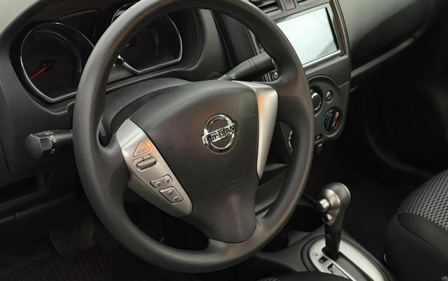 imagem-https://www.socarrao.com.br/sc-vehicle-images-prod/4229042/1790803670544-8531701_9_B_ed6c975117.jpeg