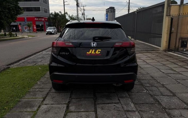 imagem-https://www.socarrao.com.br/sc-vehicle-images-prod/4229043/1790803671344-8527886_9_B_df256f910b.jpeg