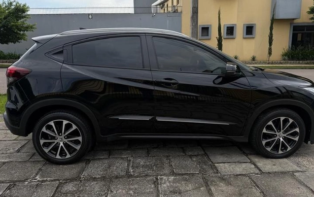 imagem-https://www.socarrao.com.br/sc-vehicle-images-prod/4229043/1790803671347-8527886_2_B_1e19dc72fc.jpeg