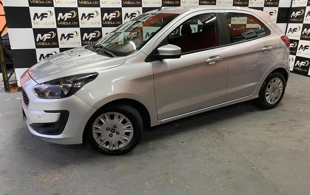 imagem-https://www.socarrao.com.br/sc-vehicle-images-prod/4229314/1790804470918-8530635_17_B_9515c8d99f.jpeg