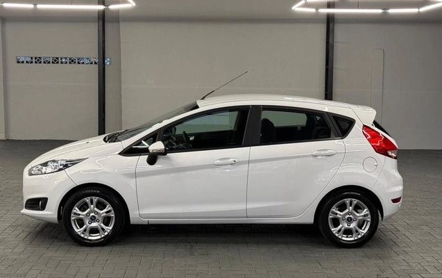 imagem-https://www.socarrao.com.br/sc-vehicle-images-prod/4229425/1791409871634-8458300_4_B_0feff56bd2.jpeg