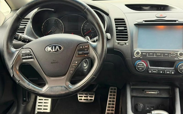 imagem-https://www.socarrao.com.br/sc-vehicle-images-prod/4229439/1790961257697-8455005_5_B_f2b94e5311.jpeg