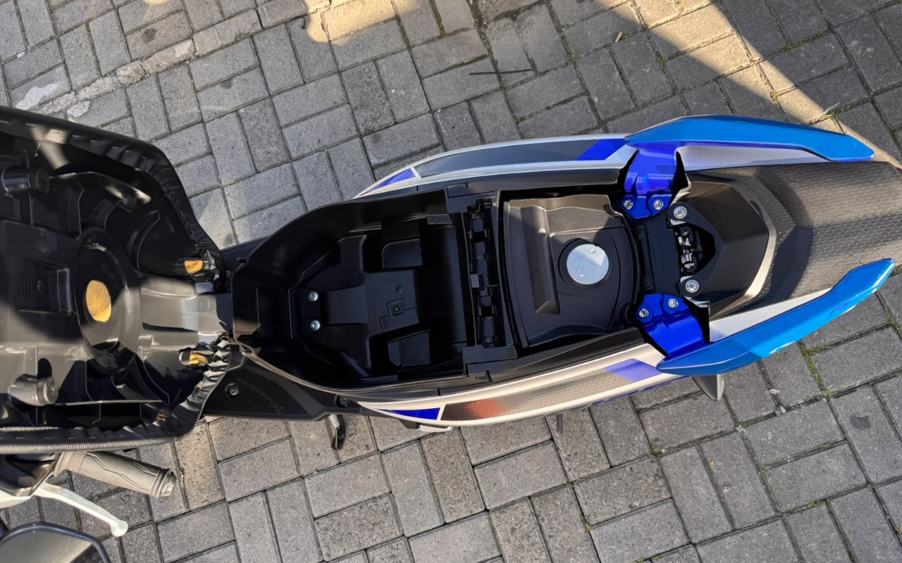 imagem-https://www.socarrao.com.br/sc-vehicle-images-prod/4229648/1790805474380-V2hhdHNBcHAgSW1hZ2UgMjAyNi0wOS0zMCBhdCAxOC40Ny4xMSAoMikuanBlZw.jpeg