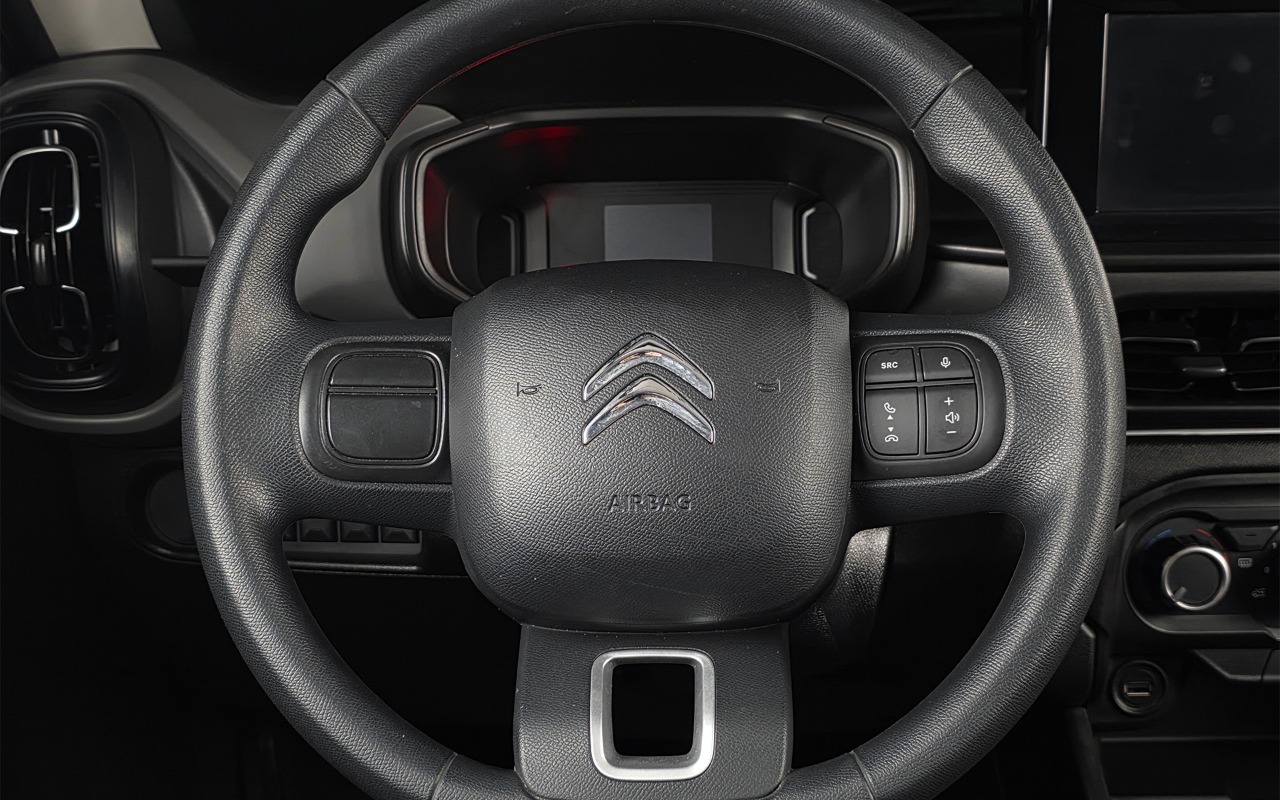 imagem-https://www.socarrao.com.br/sc-vehicle-images-prod/4229677/1790805567912-MDExLmpwZw.jpg