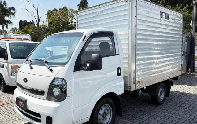 imagem-https://www.socarrao.com.br/sc-vehicle-images-prod/4229954/1790858986525-8521814_8_B_0b9f16013e.jpeg
