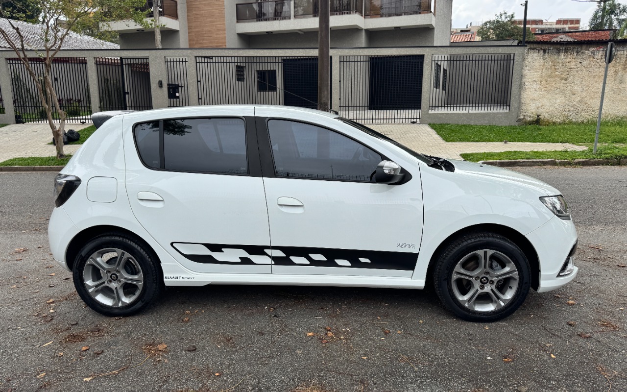 imagem-https://www.socarrao.com.br/sc-vehicle-images-prod/4229977/1790853709040-SU1HXzY1NjQuSlBH.JPG