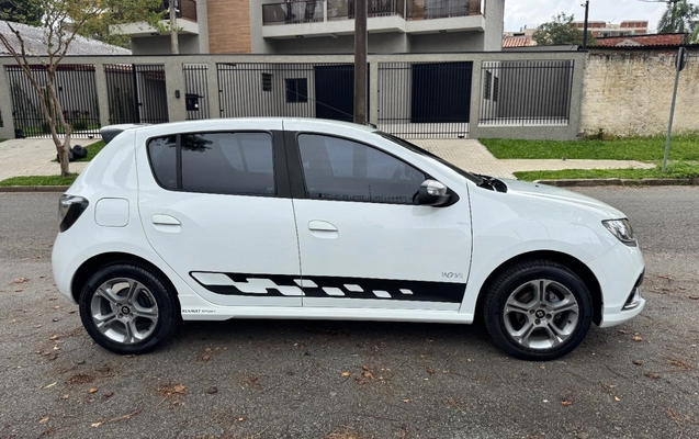 imagem-https://www.socarrao.com.br/sc-vehicle-images-prod/4229977/1790853709040-SU1HXzY1NjQuSlBH.JPG