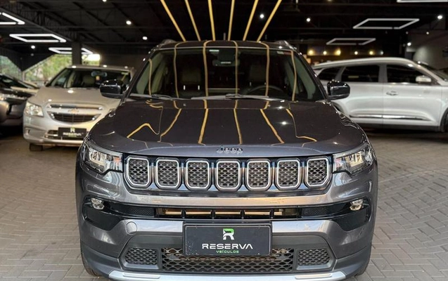 imagem-https://www.socarrao.com.br/sc-vehicle-images-prod/4229980/1791462579135-8530131_14_B_57814b9db0.jpeg