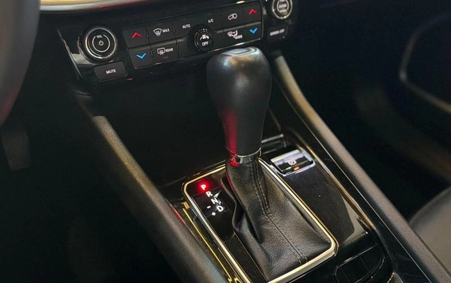 imagem-https://www.socarrao.com.br/sc-vehicle-images-prod/4229980/1791462579161-8530131_2_B_05ffc6c4cf.jpeg