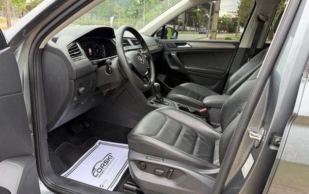 imagem-https://www.socarrao.com.br/sc-vehicle-images-prod/4230526/1790808575190-8528878_17_B_6204436261.jpeg