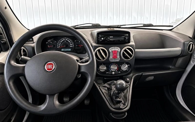 imagem-https://www.socarrao.com.br/sc-vehicle-images-prod/4231415/1790811487934-8515008_6_B_3be2067e27.jpeg