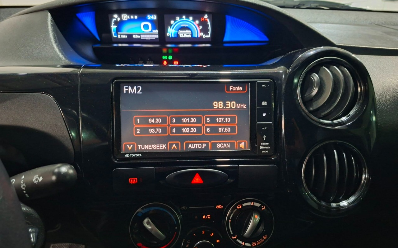 imagem-https://www.socarrao.com.br/sc-vehicle-images-prod/4232444/1790814445779-Ny5qcGc.jpg