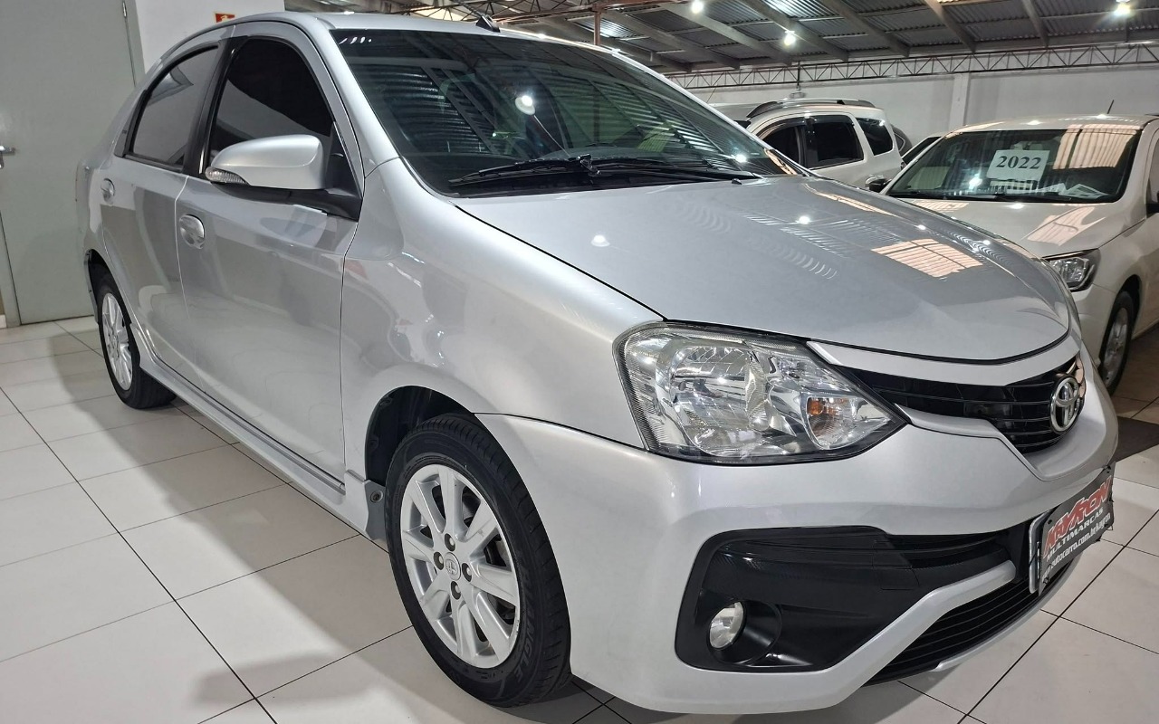 imagem-https://www.socarrao.com.br/sc-vehicle-images-prod/4232444/1790814446478-MTUuanBn.jpg