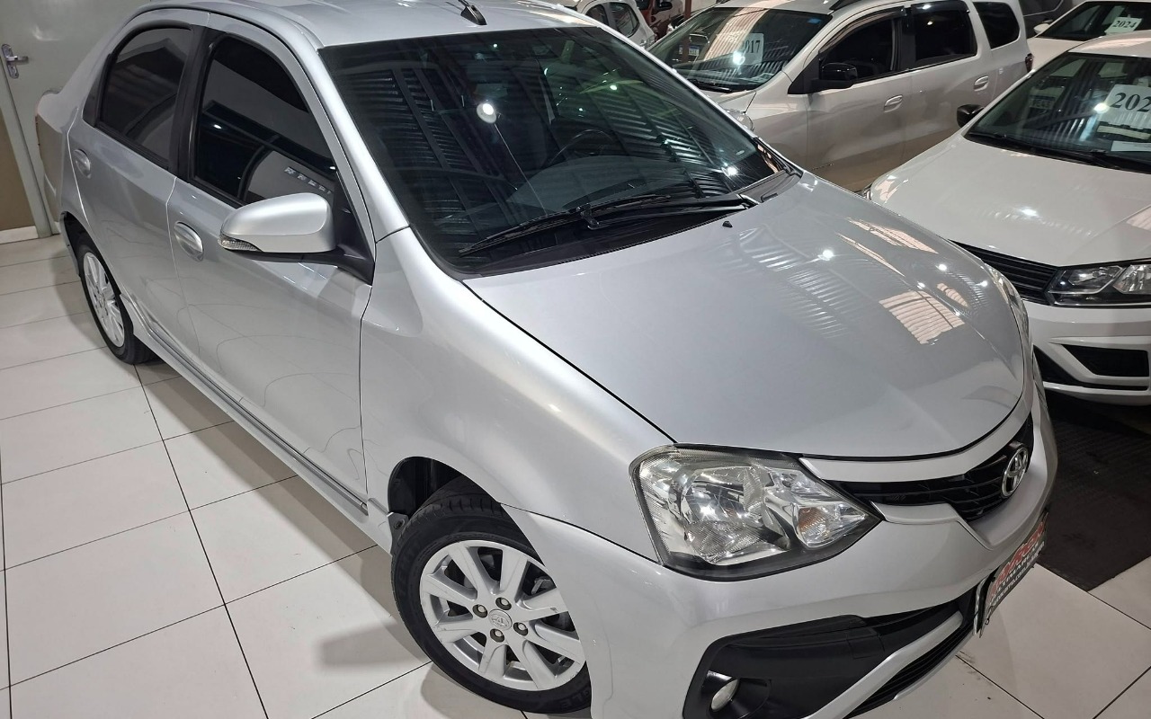 imagem-https://www.socarrao.com.br/sc-vehicle-images-prod/4232444/1790814446702-MTcuanBn.jpg