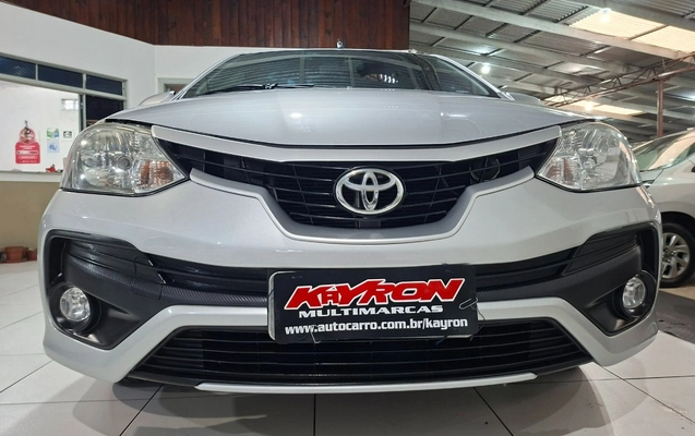imagem-https://www.socarrao.com.br/sc-vehicle-images-prod/4232444/1790814447259-MjMuanBn.jpg