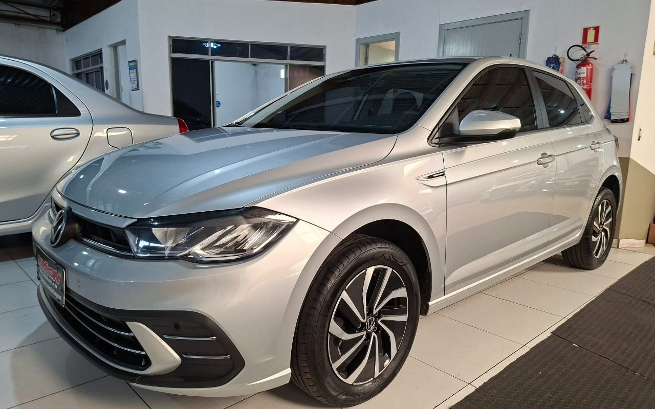 Volkswagen Polo 2023 Prata — foto 1 de 3