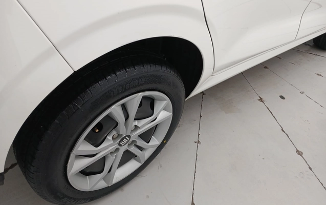 imagem-https://www.socarrao.com.br/sc-vehicle-images-prod/4242056/1790840019648-1_040635.jpg