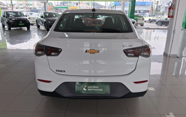 imagem-https://www.socarrao.com.br/sc-vehicle-images-prod/4242795/1790842118614-2_032841.jpg