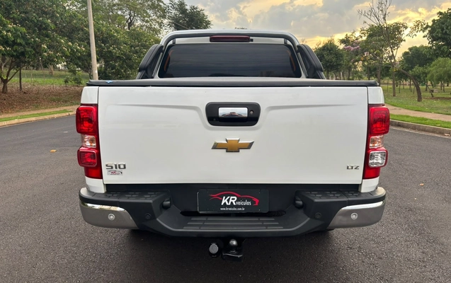 imagem-https://www.socarrao.com.br/sc-vehicle-images-prod/4243374/1792679382779-2fd19410bc3e4deca2d532dfbb17cee4_1790799797060.jpg