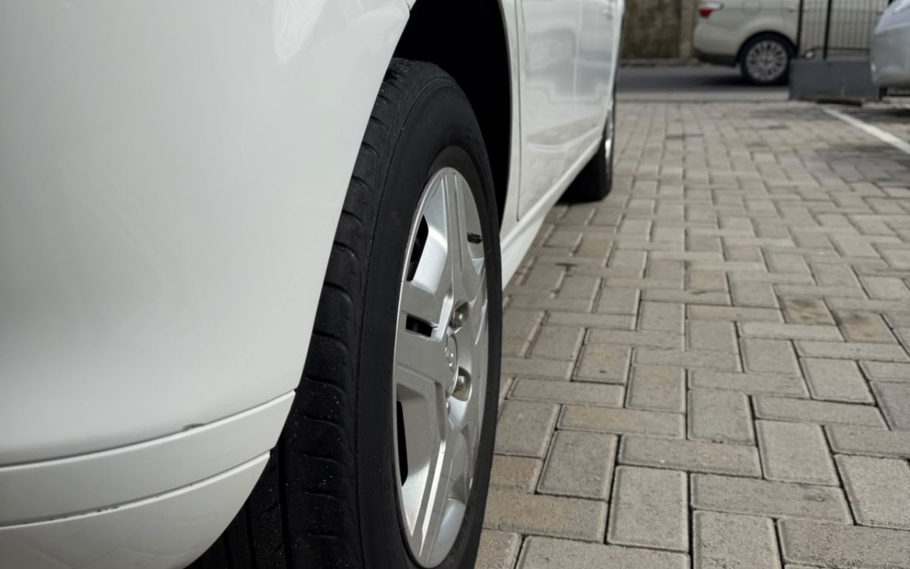 imagem-https://www.socarrao.com.br/sc-vehicle-images-prod/4243375/1790853340637-V2hhdHNBcHAgSW1hZ2UgMjAyNi0wOS0zMCBhdCAwOS4xNi4xMCAoNCkuanBlZw.jpeg