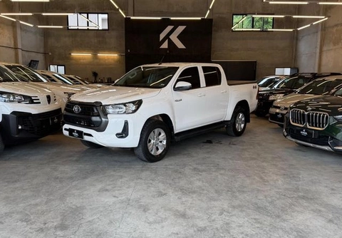 Toyota Hilux 2022 Branco — foto 1 de 3