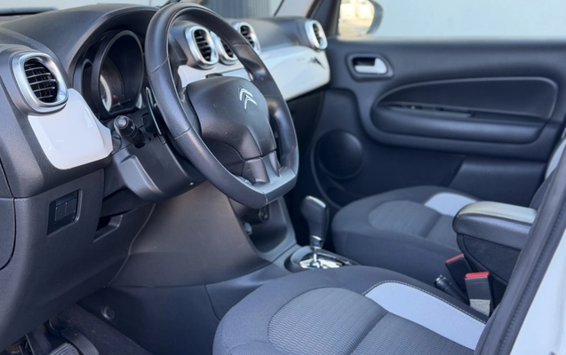 imagem-https://www.socarrao.com.br/sc-vehicle-images-prod/4243392/1790854788886-003_352c03a2b06abdde18c2b34b6db6dec7.jpg