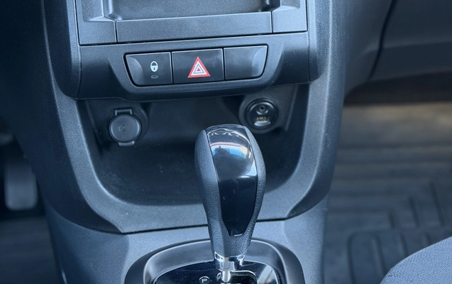 imagem-https://www.socarrao.com.br/sc-vehicle-images-prod/4243392/1790854788902-003_f537c02c47ad2bfdb356e24c54d0fb96.jpg