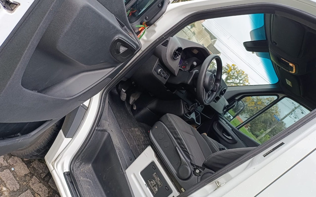 imagem-https://www.socarrao.com.br/sc-vehicle-images-prod/4243438/1790855589169-V2hhdHNBcHAgSW1hZ2UgMjAyNi0wOS0yOCBhdCAwOC4xNy41Mi5qcGVn.jpeg