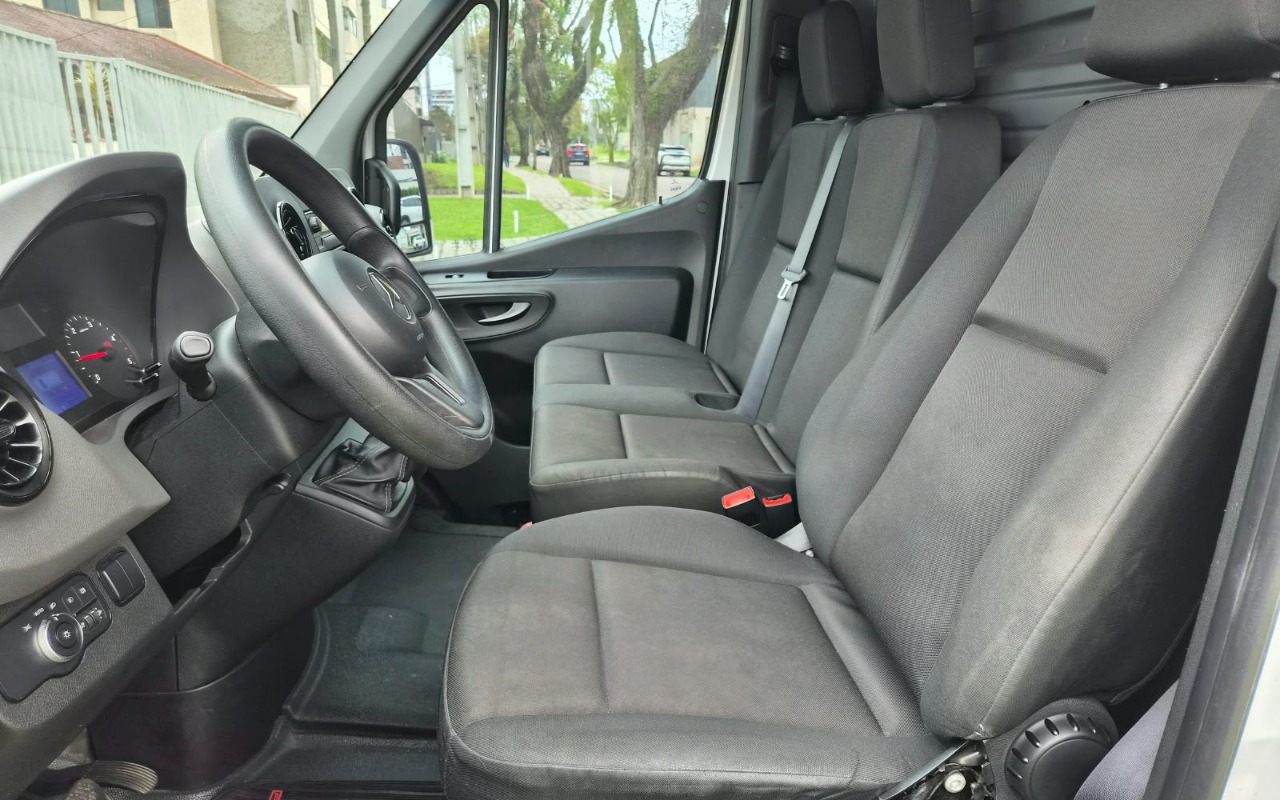 imagem-https://www.socarrao.com.br/sc-vehicle-images-prod/4243438/1791641957775-V2hhdHNBcHAgSW1hZ2UgMjAyNi0xMC0xMCBhdCAxMC4yMC40NCAoMSkuanBlZw.jpeg