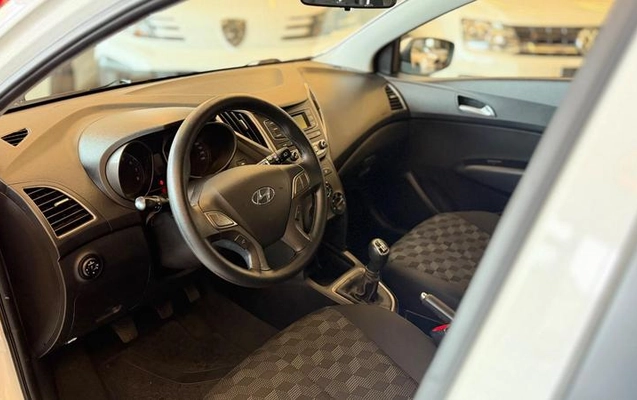 imagem-https://www.socarrao.com.br/sc-vehicle-images-prod/4243459/1791459581038-8527503_7_B_15d8cb8fe1.jpeg