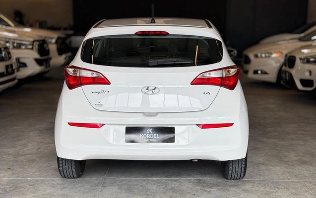imagem-https://www.socarrao.com.br/sc-vehicle-images-prod/4243459/1791459581050-8527503_15_B_8ba4bfa516.jpeg