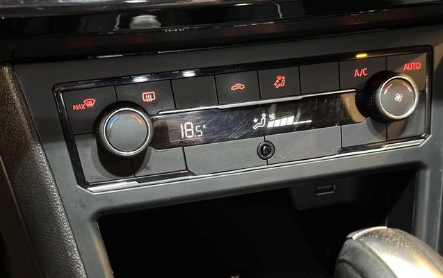 imagem-https://www.socarrao.com.br/sc-vehicle-images-prod/4243621/1790865368167-8495967_12_B_048c2e1726.jpeg